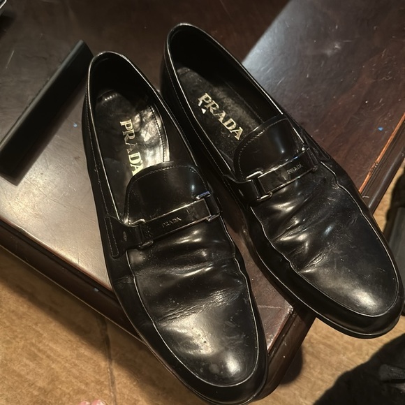 Men’s buckle black Prada dress loafers size 9 like new - Picture 2 of 4